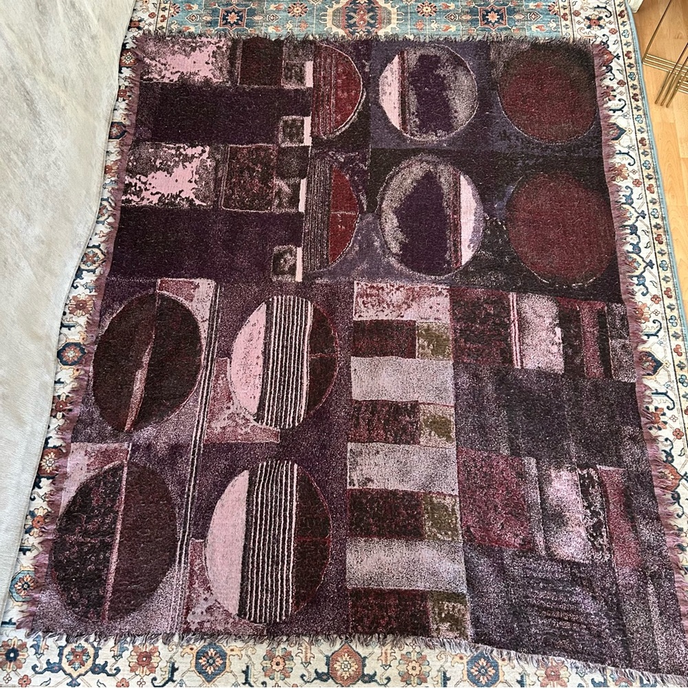 Aritzia Abstract Patterned WOOL Blanket / Scarf in Burgundy and Pink